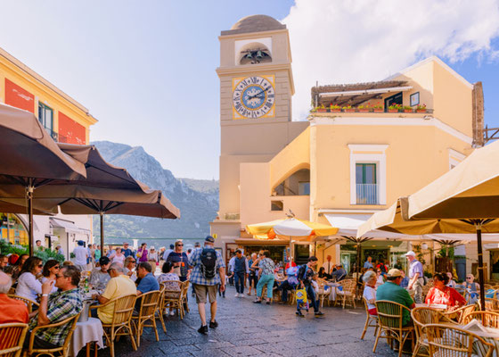 Capri Plaza Umberto 1 copyright Roman Babakin
