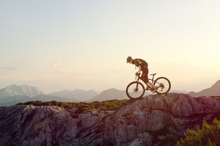Trekking and cycling in Monte Isola